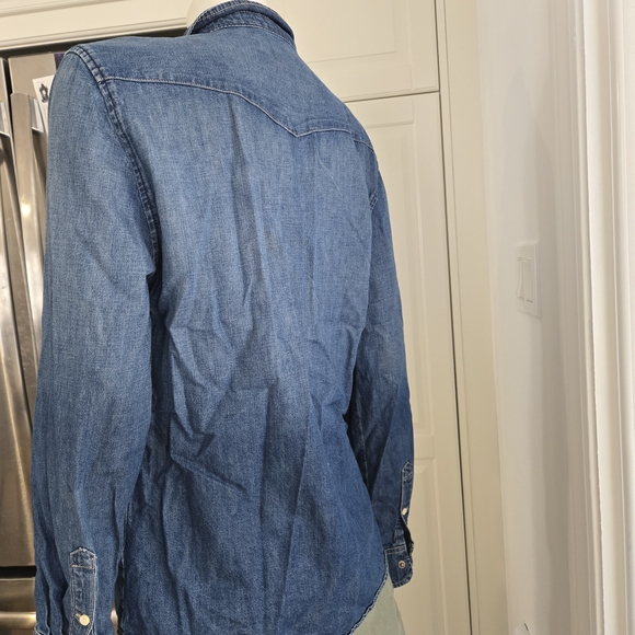 H&M Divided Blue Denim Shirt - Picture 3 of 4